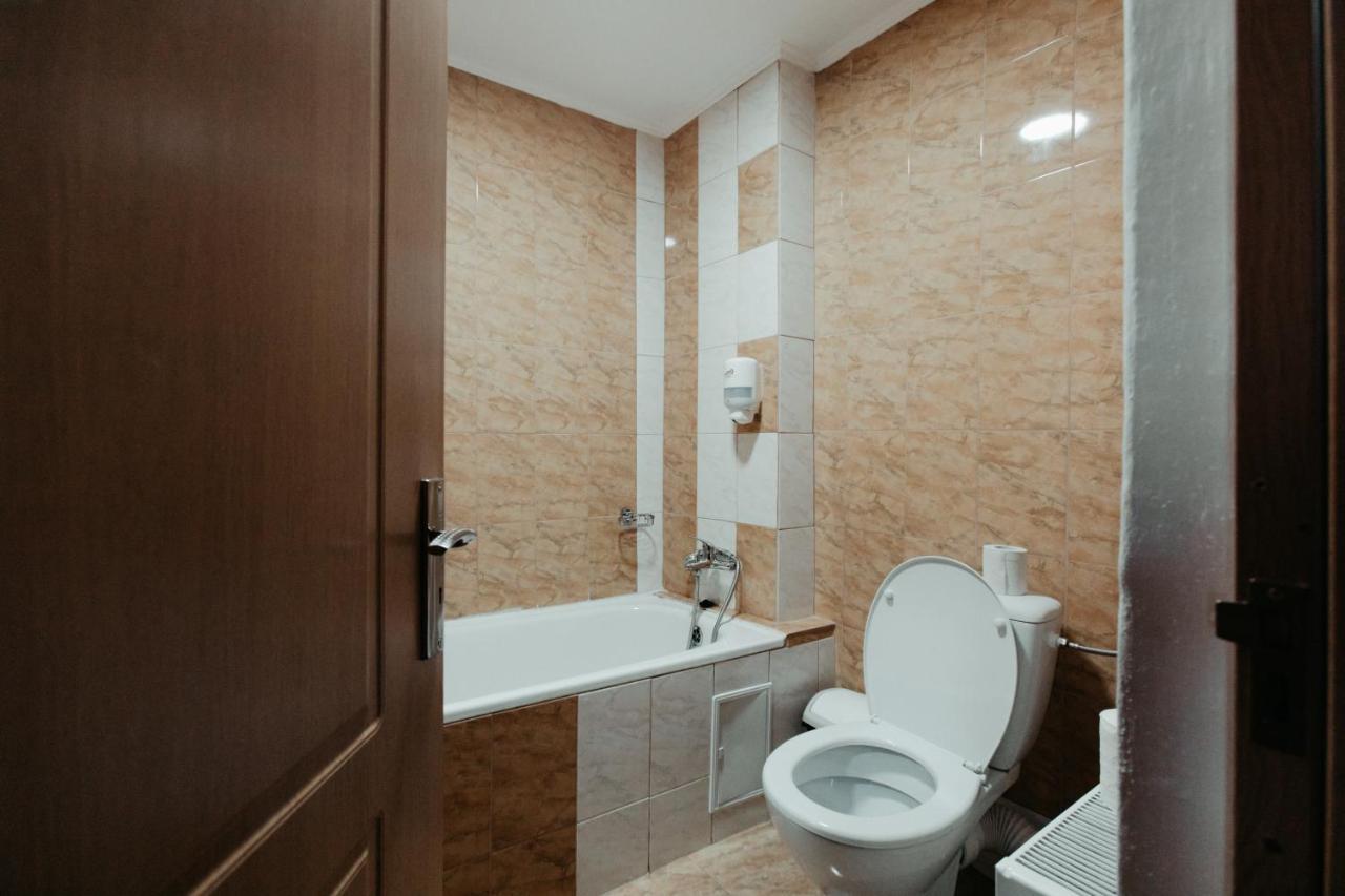 Casa Preturii Hotel Tîrgu Lăpuş Zewnętrze zdjęcie
