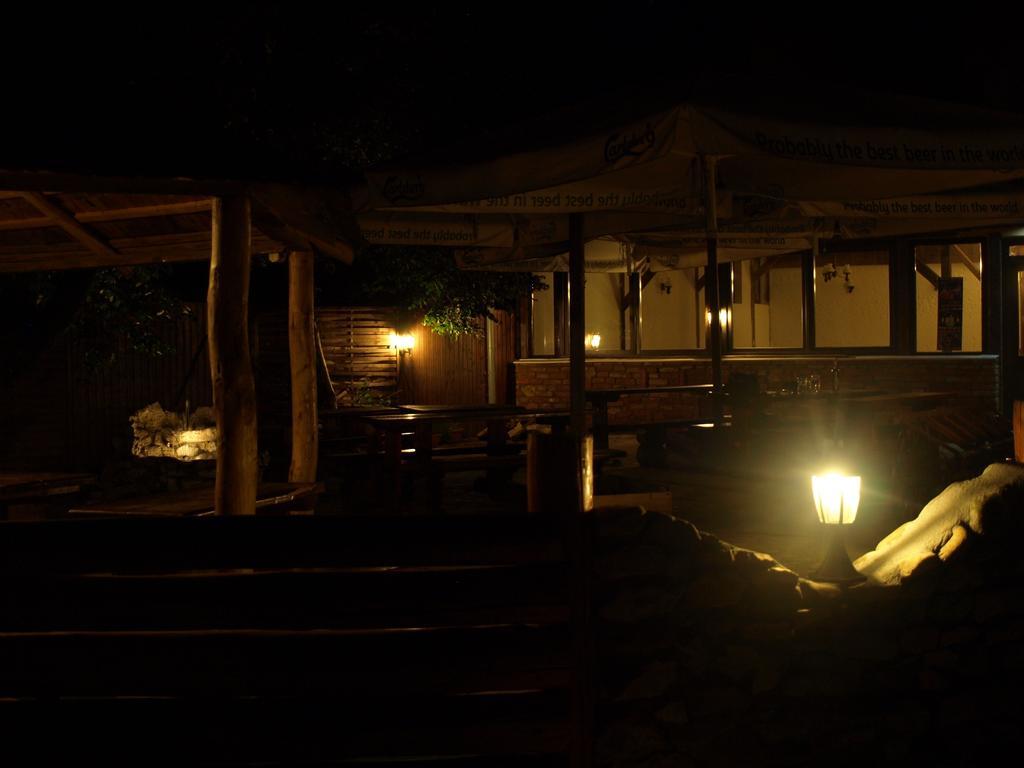 Casa Preturii Hotel Tîrgu Lăpuş Zewnętrze zdjęcie
