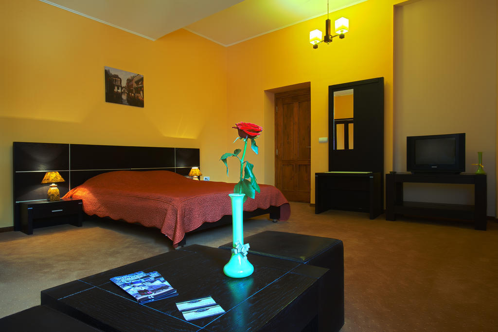 Casa Preturii Hotel Tîrgu Lăpuş Pokój zdjęcie